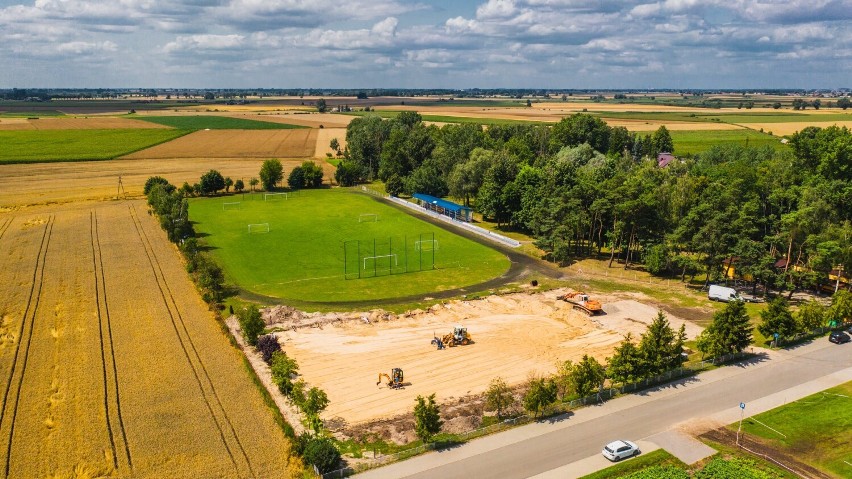 Nowe boiska sportowe w Damasławku. Trwa ich budowa 
