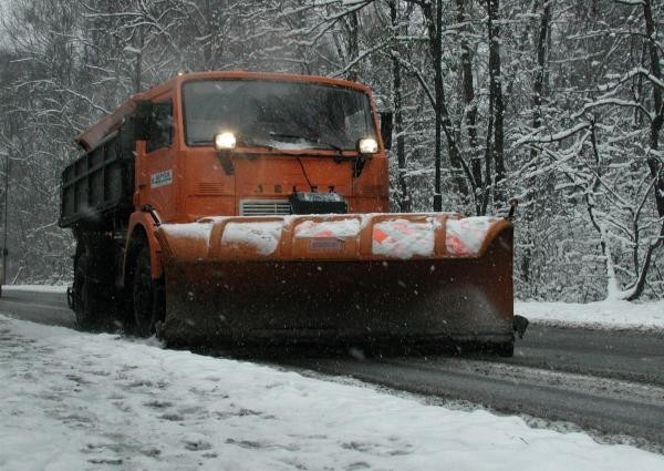 Powiat podzielono na 12 rejonów. Na 11 z nich drogi będą odśnieżać prywatne firmy