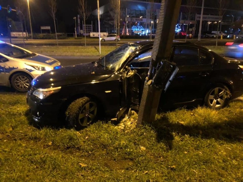 Wypadek w Krakowie na al. Pokoju. Zdjęcia dzięki uprzejmości...