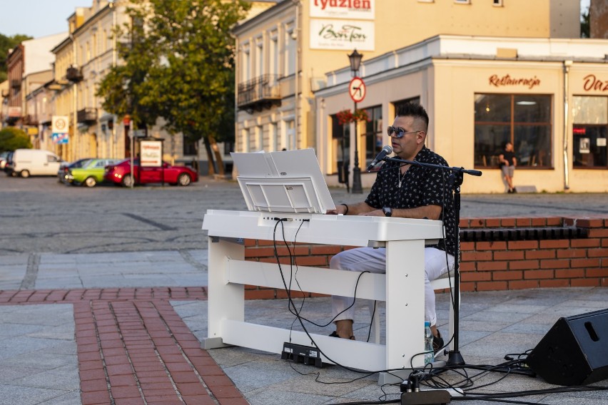 Muzyczna Studnia w Chełmie. Koncert Jarka Lackowskiego (ZDJĘCIA) 