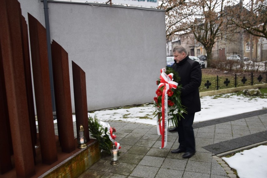 Władze Wolbromia uczciły pamięć 20 rozstrzelanych Polaków