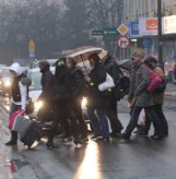 Ile jeszcze poczekamy na sygnalizację świetlną na skrzyżowaniu ulic 1 Maja i Kołłątaja?