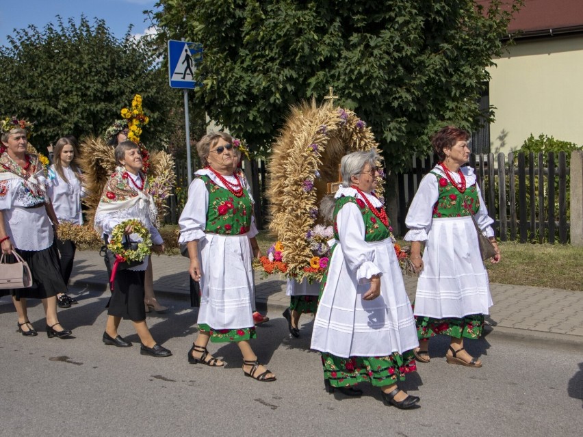 Dożynki 2022 gminy Sędziejowice. Uroczystości i festyn w...