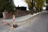 Remont chodnika przy ulicy Cichej w Kłodawie [ZDJĘCIA]