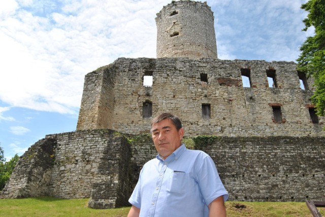 Marek Grabski, dyrektor muzeum w Wygiełzowie liczy, że uda się uratować zamek Lipowiec. By jego marzenie się spełniło, potrzebna jest pomoc finansowa województwa małopolskiego