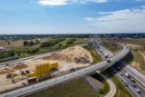 Budowa autostrady A1 koło Piotrkowa z lotu ptaka [ZDJĘCIA]