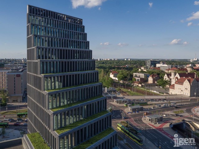 Autorami zdjęć są fotografowie z Igen - aerials.



Zobaczcie też:
Poznań z ostatnich pięter Bałtyku będzie można zobaczyć w niedzielę!