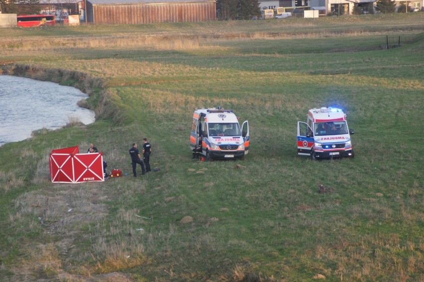 [AKTUALIZACJA] Nowy Targ. Strażacy wyłowili zwłoki z Dunajca [FOTO]