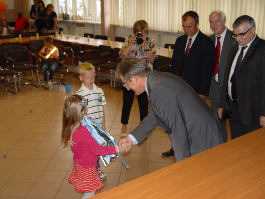 40 dzieci ze Świdnika dostało wyprawki szkolne ufundowane...