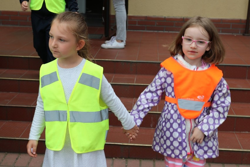 Dni otwarte KPP Głogów. Dzieci odwiedziły policjantów  [ZDJĘCIA]