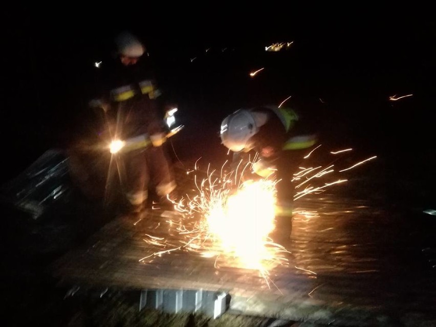 Gwałtowny wiatr nad powiatem kartuskim - strażacy podjęli blisko 60 interwencji AKTUALIZACJA 24.12. go. 11