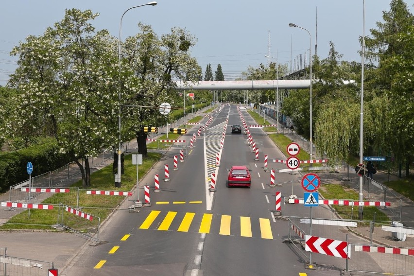 Wprowadzony został ruch jednokierunkowy na ul. Długiej na...