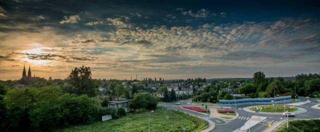 Na 10. miejscu pow. rybnicki z liczbą 1,6 tys. zarejestrowanych bezrobotnych.

Stopa bezrobocia wynosi 9,5% - w sierpniu rok wcześniej, wynosiła ona 10,3%.


Na podstawie danych GUS z końca sierpnia 2016 r.