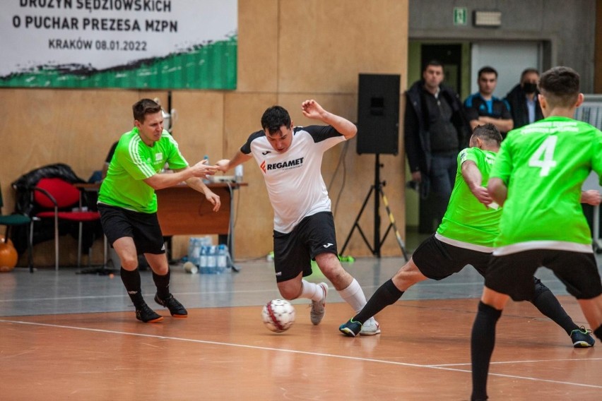 8.01.2022, Kraków: VIII halowe mistrzostwa drużyn sędziów o...