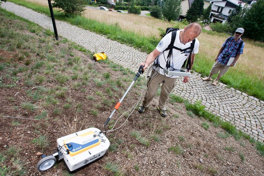 Panorama Wałbrzyska: Szukali mogił amerykańskich lotników