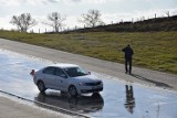 Wartościowe szkolenie dla młodych kierowców w Międzychodzie k. Dolska. Program „Mistrzowie na drodze” pomaga i edukuje