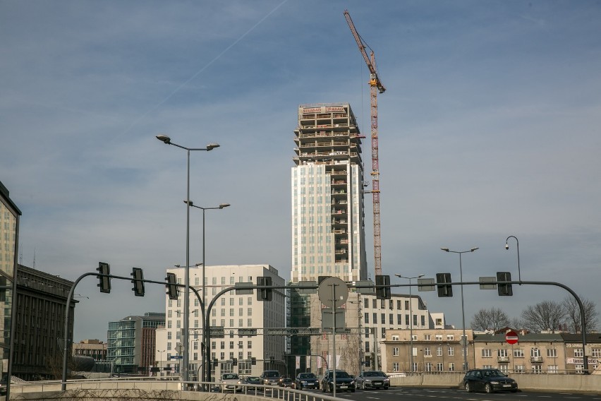 Kraków. Kłopoty z budową Unity Tower. Wykonawca zabrał głos