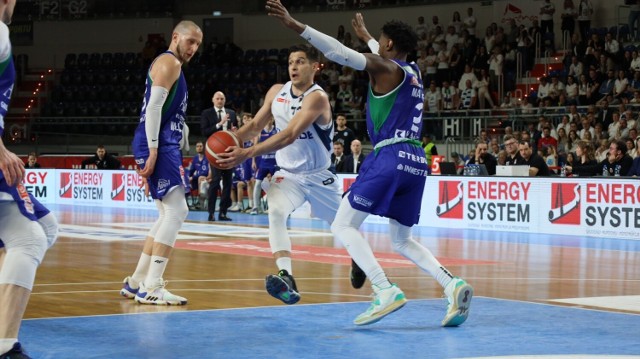 Twarde Pierniki Toruń - Anwil Włocławek 78:85.