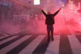 Marsz Niepodległości 2012. Bitwa chuliganów z policją na Marszałkowskiej [zdjęcia]