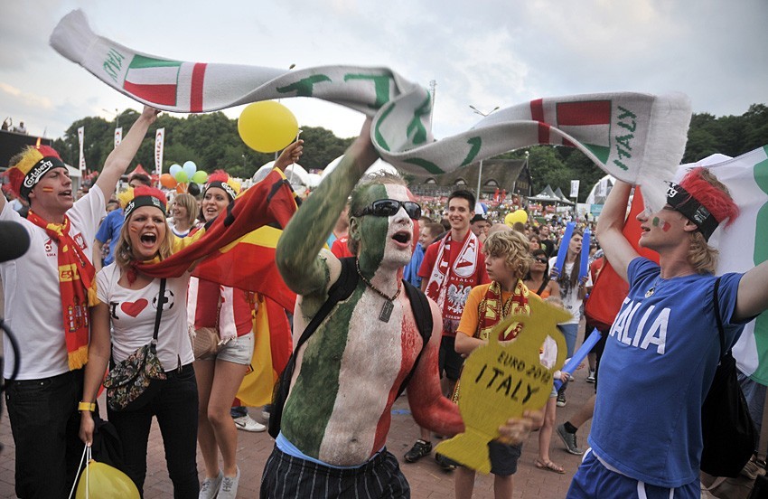 Euro 2012 w Gdańsku: Ostatni dzień w Strefie Kibica. Zobacz co się działo w Fan Zone podczas finału