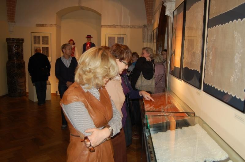 Muzeum w Kwidzynie: Zapraszamy na wystawę regionalnego haftu białego Dolnego Powiśla
