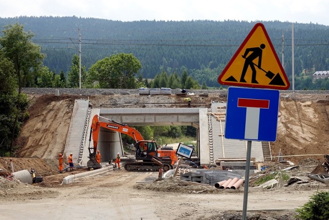 Dobiegają końca prace przy przebudowie wiaduktu kolejowego w Ptaszkowej