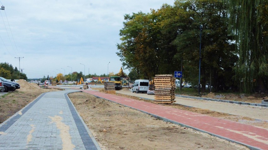 Trwa budowa ronda na ul. Jagiellońskiej w Radomsku. Będzie opóźnienie [ZDJĘCIA]