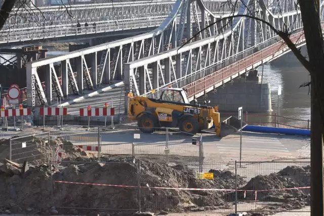 Prace przy moście na Odrze w Krośnie Odrzańskim zakończą się w przyszłym roku