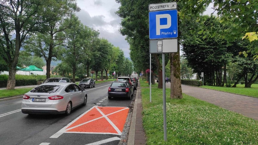 W Zakopanem powstają miejsca parkingowe tylko dla...