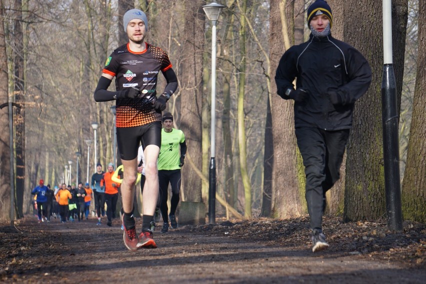 166. parkrun Bydgoszcz. Mateusz Jagodziński najszybszy w biegu nad Kanałem [zdjęcia, wideo, wyniki]