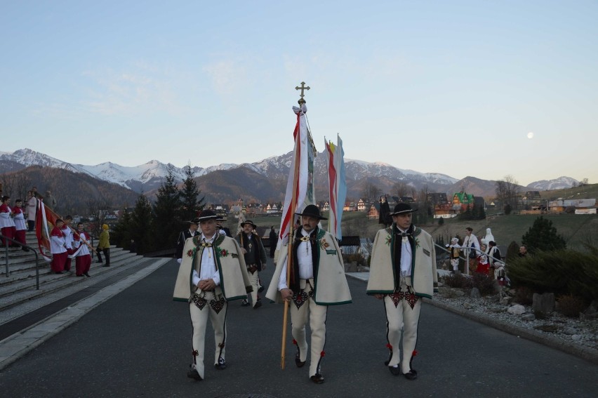 Wielkanoc w Zakopanem. Rezurekcyjna msza góralska [ZDJĘCIA]