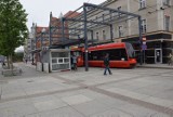 Z rynku w Katowicach w końcu zniknie szpetna budka tramwajowa. Ma zostać rozebrana jeszcze w lipcu. 