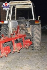 Wypadek w miejscowości Konstantów. 40-latek został przejechany przez ciągnik rolniczy
