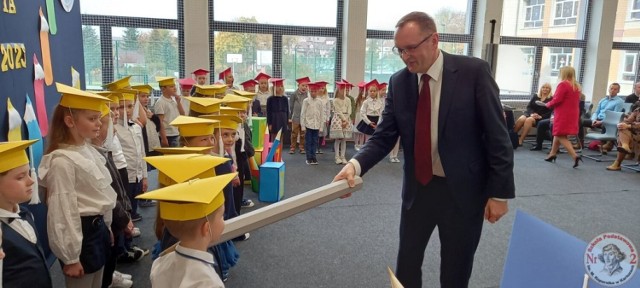 Najmłodsi uczniowie kartuskiej „Dwójki” już w pełni dołączyli do społeczności szkolnej