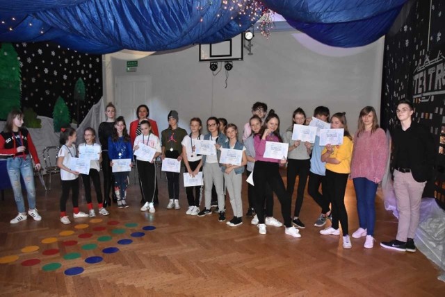 Konkurs tańca zakończył ferie zimowe w Młodzieżowym Domu Kultury w Radomiu.