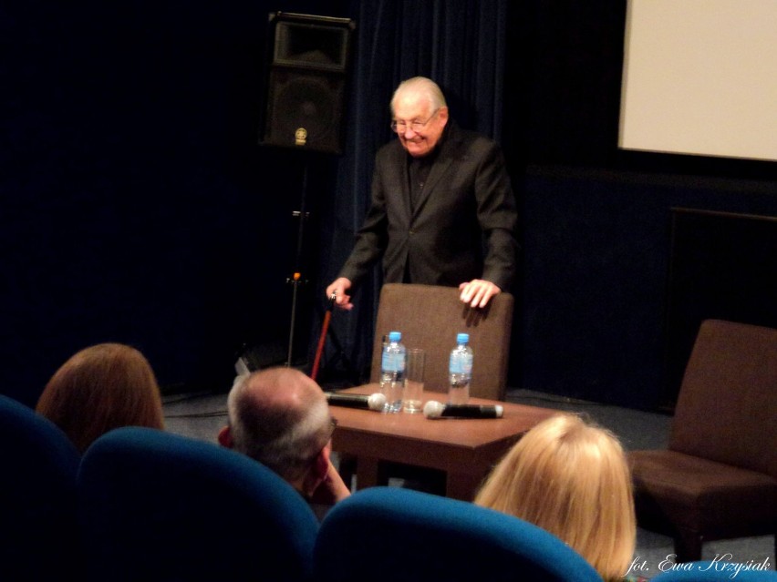 Andrzej Wajda podczas spotkania w kinie "Rejs" w Warszawie