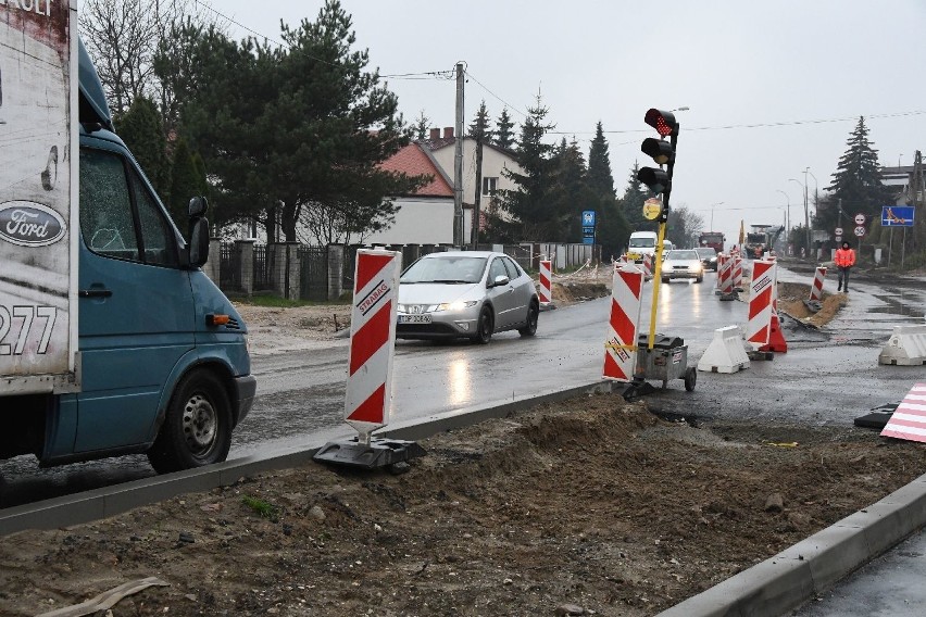 Nowe utrudnienie na ulicy Witosa w Kielcach, potrwają do połowy grudnia [ZDJĘCIA]