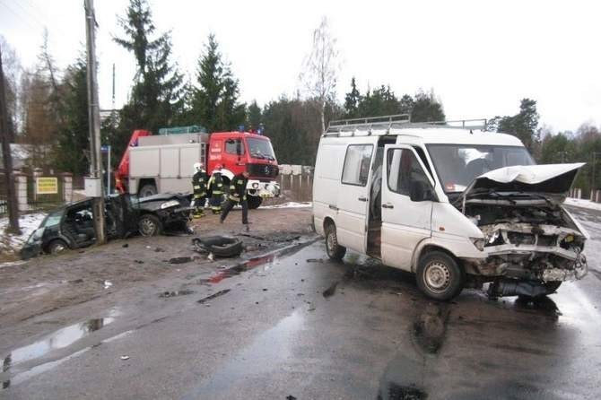 Wypadek w Zalesianach. Cztery osoby zostały ranne [zdjęcia]