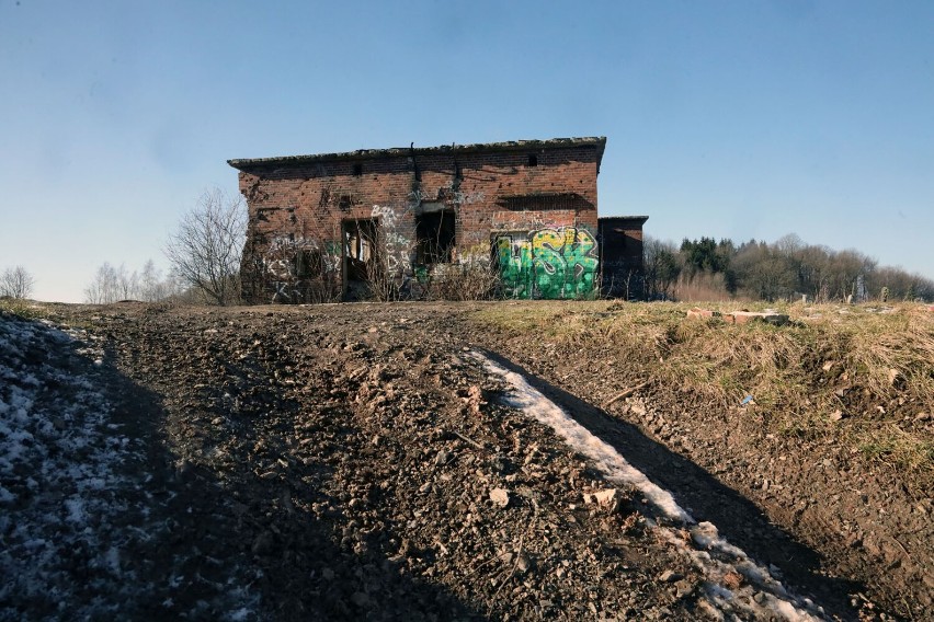 Ruina radiostacji w Stanisławowie na szczycie góry Rosocha, zobaczcie zdjęcia