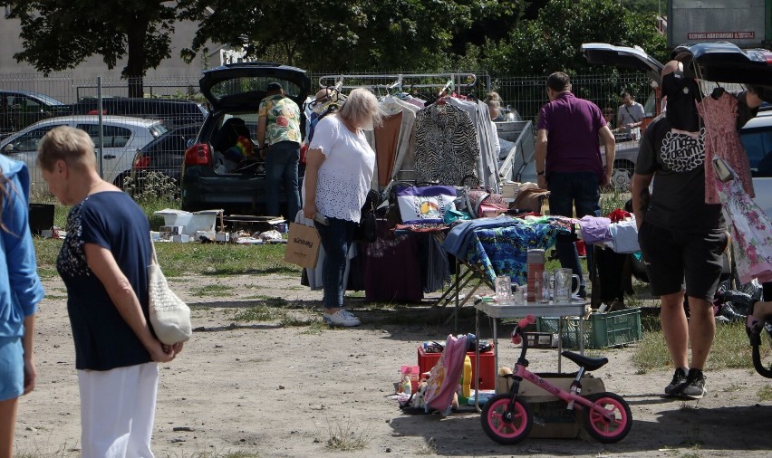 Pogoda  dopisała, więc frekwencja na "Pchlim targu" też była...