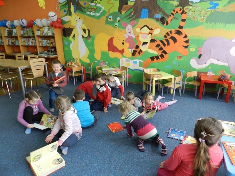Krotoszyn: przedszkolaki z Wielowsi odwiedziły bibliotekę (ZDJĘCIA)