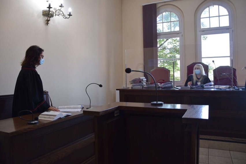 W Sądzie Rejonowym w Wągrowcu rozpoczął się proces osób...