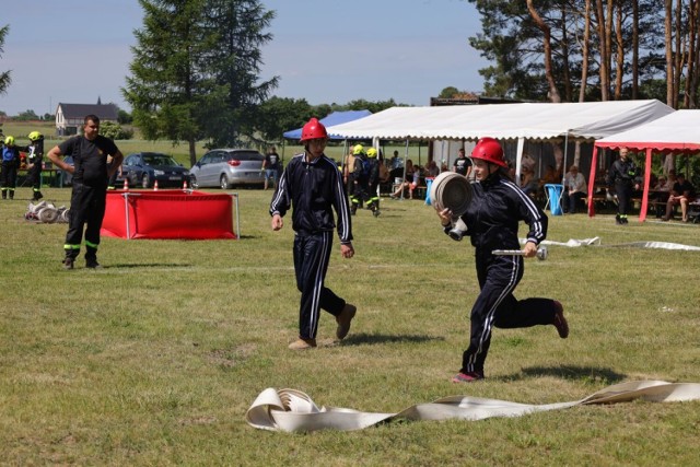 Strażacy z niewielkiej Kaławy wygrali Gminne Zawody Sportowo-Pożarnicze