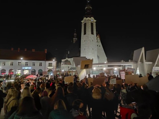 Sąd Rejonowy w Limanowej umorzył postępowanie w sprawie 17-leetniej Małgorzaty, limanowska policja złożyła zażalenie