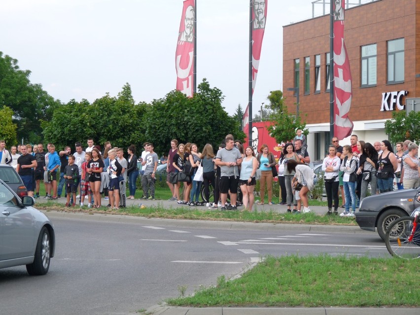 Chełm. Godzina "W" na rondzie Jana Pawła II - Zdjęcia