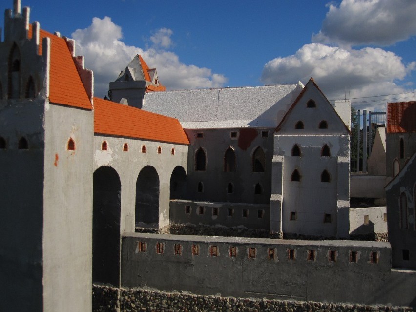 Wizytówka: Makieta zamku biskupów pomezańskich w Prabutach