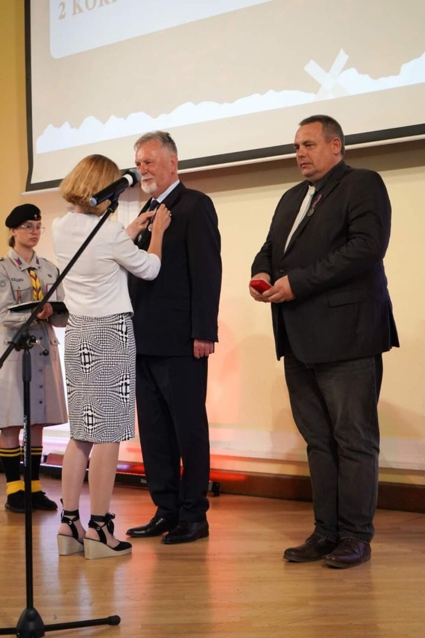 Mieszkaniec Aleksandrowa Kujawskiego odznaczony medalem 'Pro Patria"
