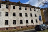 Dlaczego wstrzymano remont budynku na placu Unii Europejskiej w Krośnie?