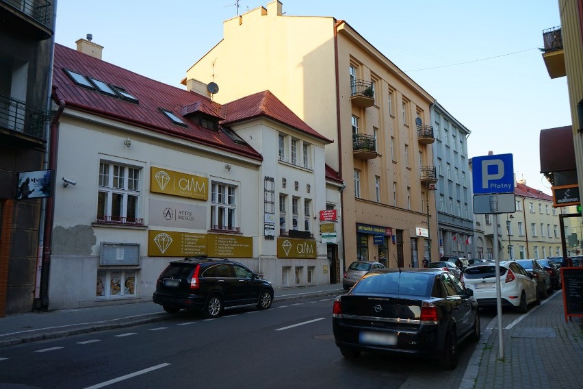 Najpiękniejsza ulica w Rzeszowie? Stare kamienice, tajemnicze zaułki. Zobacz zdjęcia