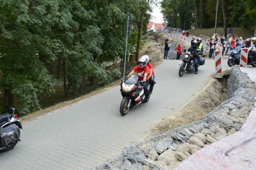 Parada motocykli przez Sztum - Nowowiejskiego